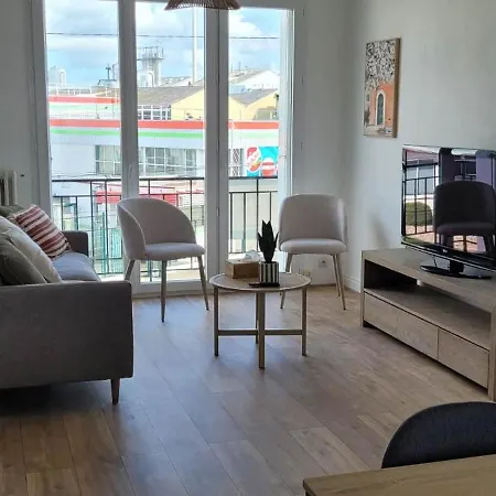 Апартаменты La Bel Adresse Evron